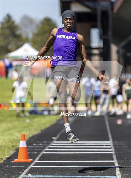 Thumbnail 3 in Myrhum Invitational (Long Jump Flight 3) photogallery.