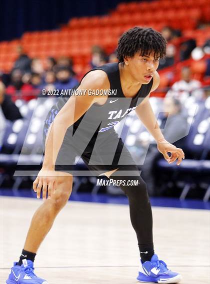 Thumbnail 2 in Taft vs. Lane Tech (Chicago Elite Classic) photogallery.