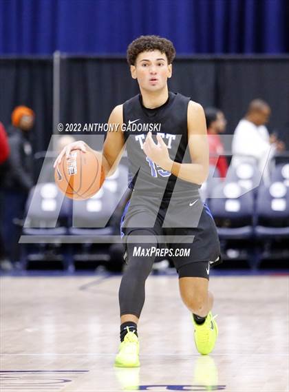 Thumbnail 1 in Taft vs. Lane Tech (Chicago Elite Classic) photogallery.