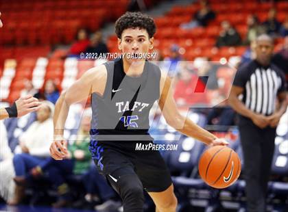 Thumbnail 3 in Taft vs. Lane Tech (Chicago Elite Classic) photogallery.