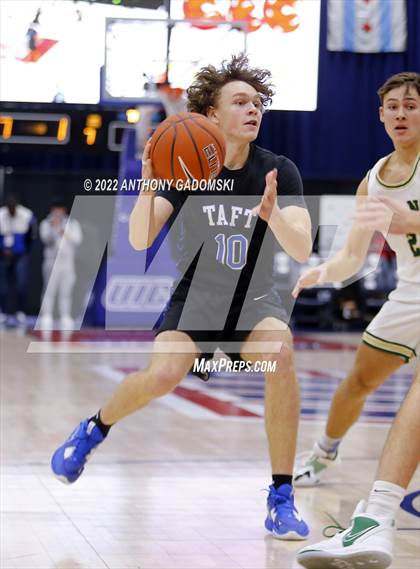 Thumbnail 2 in Taft vs. Lane Tech (Chicago Elite Classic) photogallery.