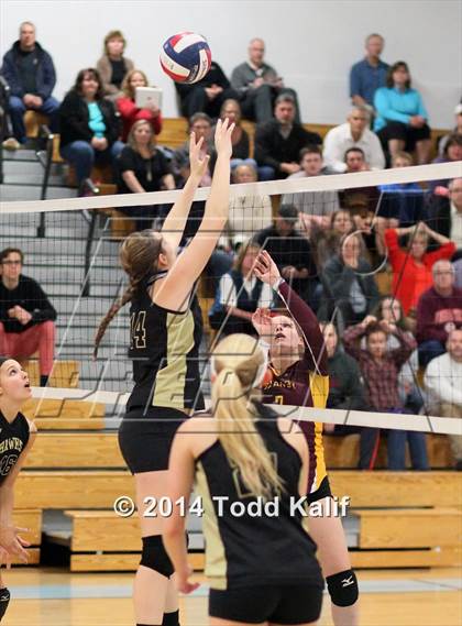 Thumbnail 3 in Granby Memorial vs. Woodland Regional (CIAC Class M Semifinal) photogallery.