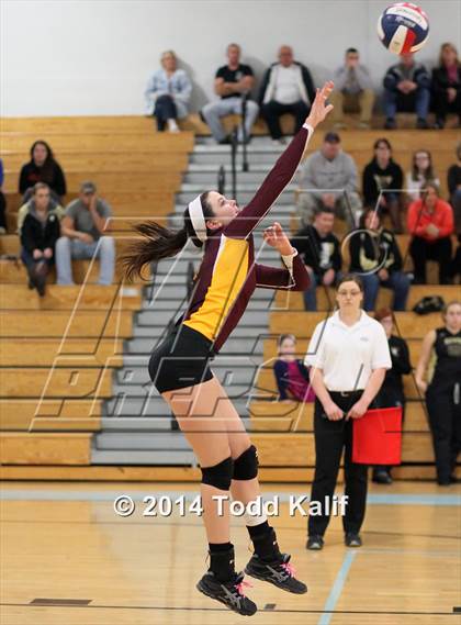 Thumbnail 2 in Granby Memorial vs. Woodland Regional (CIAC Class M Semifinal) photogallery.