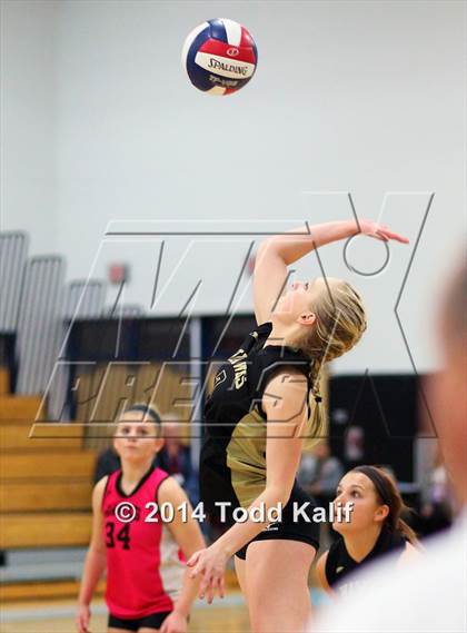 Thumbnail 1 in Granby Memorial vs. Woodland Regional (CIAC Class M Semifinal) photogallery.