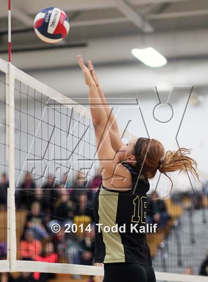 Thumbnail 3 in Granby Memorial vs. Woodland Regional (CIAC Class M Semifinal) photogallery.