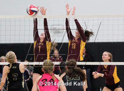 Thumbnail 2 in Granby Memorial vs. Woodland Regional (CIAC Class M Semifinal) photogallery.