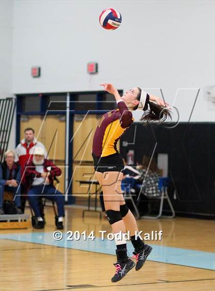 Thumbnail 2 in Granby Memorial vs. Woodland Regional (CIAC Class M Semifinal) photogallery.