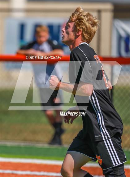 Thumbnail 3 in Ross @ Lawrenceburg photogallery.