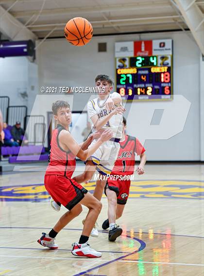 Thumbnail 3 in Cutter-Morning Star vs Fountain Lake (Fountain Lake Christmas Classsic) photogallery.