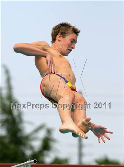 Thumbnail 2 in CIF SJS Boys JV Diving Finals photogallery.