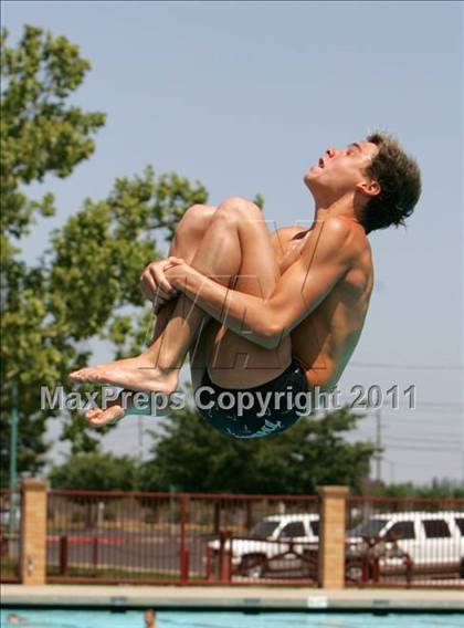 Thumbnail 2 in CIF SJS Boys JV Diving Finals photogallery.