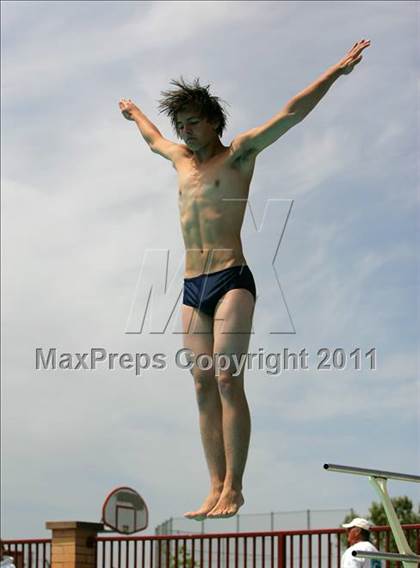 Thumbnail 3 in CIF SJS Boys JV Diving Finals photogallery.