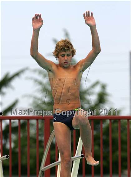 Thumbnail 2 in CIF SJS Boys JV Diving Finals photogallery.