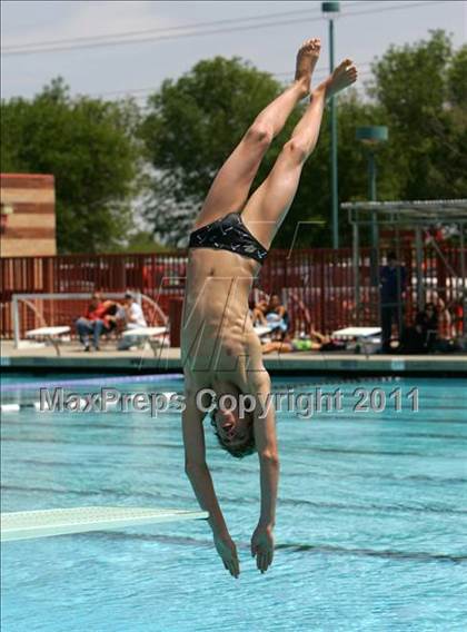 Thumbnail 3 in CIF SJS Boys JV Diving Finals photogallery.