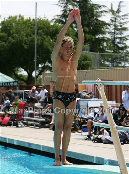 Thumbnail 3 in CIF SJS Boys JV Diving Finals photogallery.