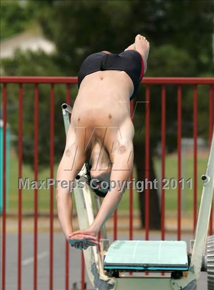 Thumbnail 3 in CIF SJS Boys JV Diving Finals photogallery.