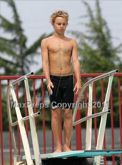 Thumbnail 3 in CIF SJS Boys JV Diving Finals photogallery.
