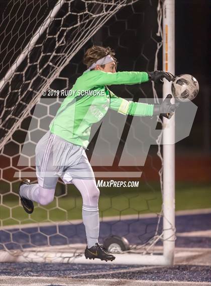 Thumbnail 3 in Westview vs. San Marcos photogallery.