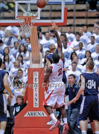 Thumbnail 2 in Buchanan vs. Clovis East (CIF CS D1 Final) photogallery.