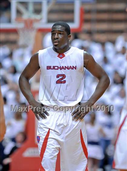 Thumbnail 3 in Buchanan vs. Clovis East (CIF CS D1 Final) photogallery.