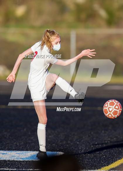 Thumbnail 2 in Castle Rock @ Tenino  (1A District 4 Playoffs) photogallery.