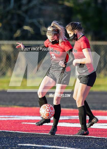 Thumbnail 1 in Castle Rock @ Tenino  (1A District 4 Playoffs) photogallery.