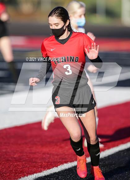 Thumbnail 1 in Castle Rock @ Tenino  (1A District 4 Playoffs) photogallery.