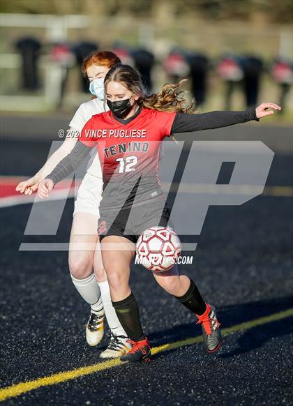 Thumbnail 1 in Castle Rock @ Tenino  (1A District 4 Playoffs) photogallery.