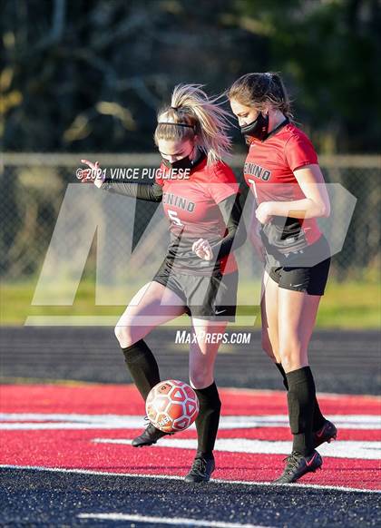Thumbnail 2 in Castle Rock @ Tenino  (1A District 4 Playoffs) photogallery.