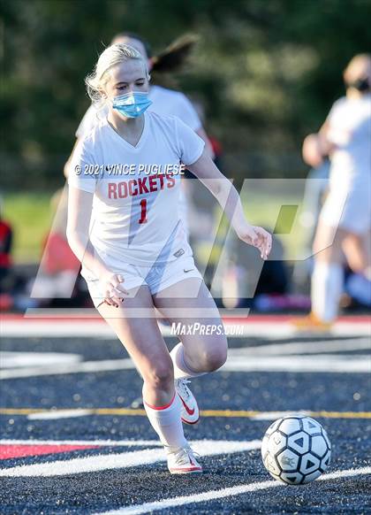 Thumbnail 3 in Castle Rock @ Tenino  (1A District 4 Playoffs) photogallery.