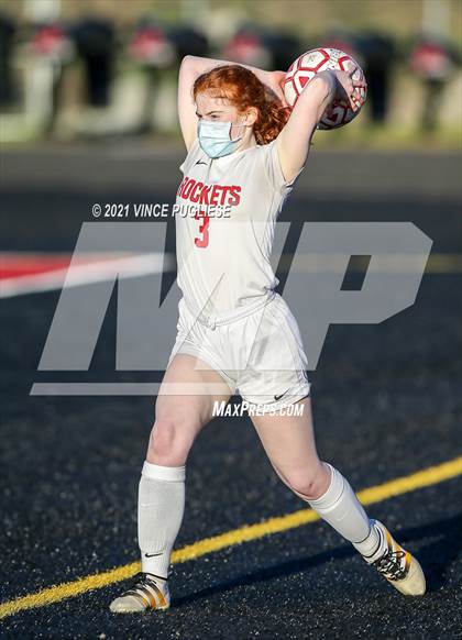 Thumbnail 3 in Castle Rock @ Tenino  (1A District 4 Playoffs) photogallery.