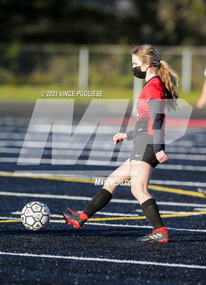 Thumbnail 1 in Castle Rock @ Tenino  (1A District 4 Playoffs) photogallery.