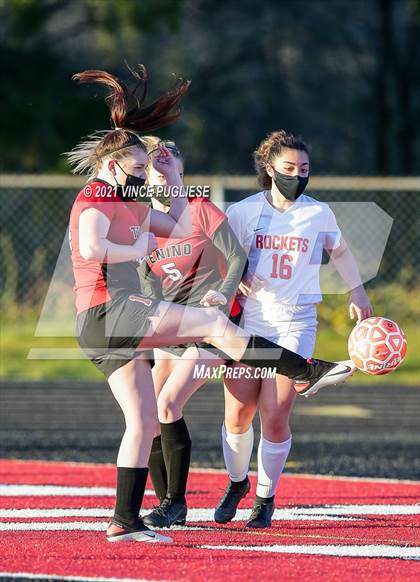 Thumbnail 1 in Castle Rock @ Tenino  (1A District 4 Playoffs) photogallery.