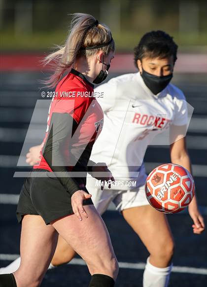 Thumbnail 2 in Castle Rock @ Tenino  (1A District 4 Playoffs) photogallery.
