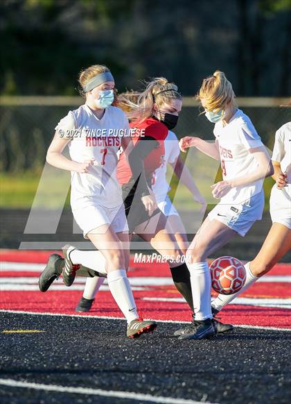 Thumbnail 2 in Castle Rock @ Tenino  (1A District 4 Playoffs) photogallery.