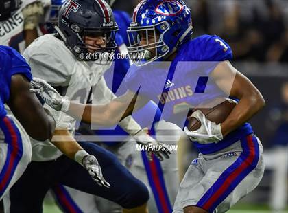 Thumbnail 2 in Tompkins vs West Brook (UIL 6A Regional Playoff) photogallery.