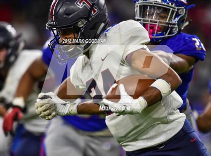 Thumbnail 2 in Tompkins vs West Brook (UIL 6A Regional Playoff) photogallery.