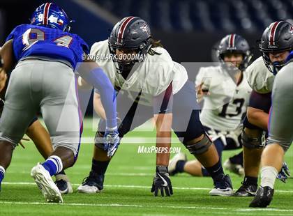 Thumbnail 2 in Tompkins vs West Brook (UIL 6A Regional Playoff) photogallery.
