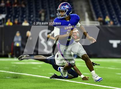 Thumbnail 3 in Tompkins vs West Brook (UIL 6A Regional Playoff) photogallery.