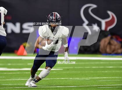 Thumbnail 1 in Tompkins vs West Brook (UIL 6A Regional Playoff) photogallery.
