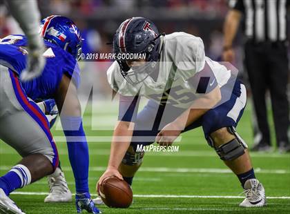 Thumbnail 2 in Tompkins vs West Brook (UIL 6A Regional Playoff) photogallery.