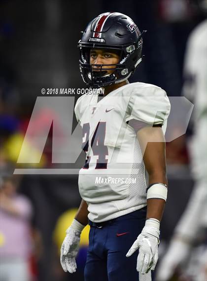 Thumbnail 1 in Tompkins vs West Brook (UIL 6A Regional Playoff) photogallery.