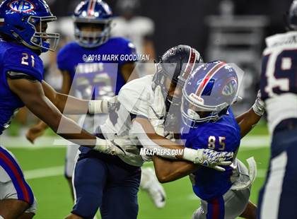 Thumbnail 2 in Tompkins vs West Brook (UIL 6A Regional Playoff) photogallery.