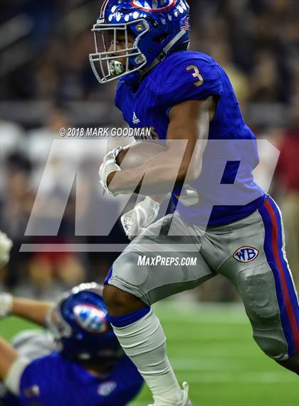 Thumbnail 3 in Tompkins vs West Brook (UIL 6A Regional Playoff) photogallery.