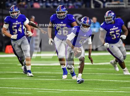 Thumbnail 1 in Tompkins vs West Brook (UIL 6A Regional Playoff) photogallery.