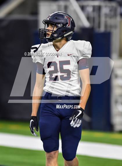 Thumbnail 2 in Tompkins vs West Brook (UIL 6A Regional Playoff) photogallery.