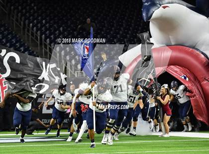 Thumbnail 2 in Tompkins vs West Brook (UIL 6A Regional Playoff) photogallery.