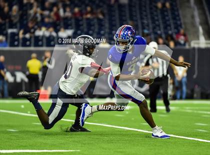 Thumbnail 1 in Tompkins vs West Brook (UIL 6A Regional Playoff) photogallery.