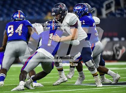 Thumbnail 1 in Tompkins vs West Brook (UIL 6A Regional Playoff) photogallery.