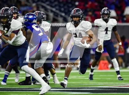 Thumbnail 3 in Tompkins vs West Brook (UIL 6A Regional Playoff) photogallery.